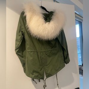 Jane and Tash faux white on green grace parka